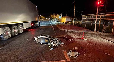 Mersin'de kamyonet ile motosiklet çarpıştı: 1 ölü