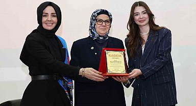 Milletvekili Böhürler, ERÜ'de gençlerle buluştu