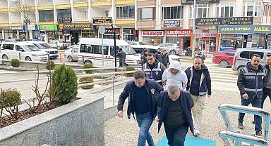 Milyonlara liralık vurgun yapan dolandırıcılara GSM hattı temin eden şahıslara operasyon: 7 gözaltı