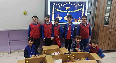 Minik ellerin büyük yüreği