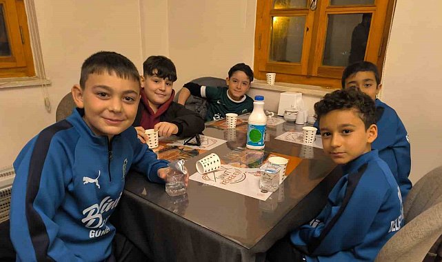 Minik kramponlar moral depoladı