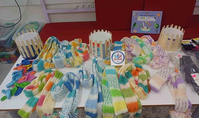 Minik yüreklerden depremzede çocuklara "Gönül Atkısı"