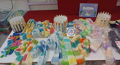 Minik yüreklerden depremzede çocuklara "Gönül Atkısı"