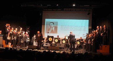 Muhayyerkürdi şarkılarla mest ettiler