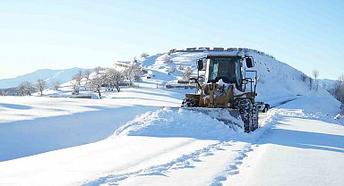 Muş'ta 146 köy yolu ulaşıma kapandı