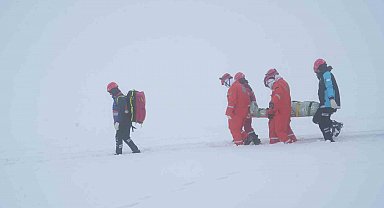 Muş'ta 2 bin 600 rakımda nefes kesen çığ tatbikatı
