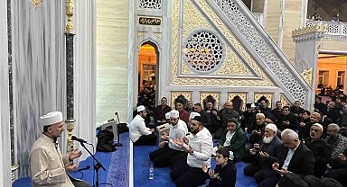 Muş'ta Berat Kandili'nde camiler doldu taştı