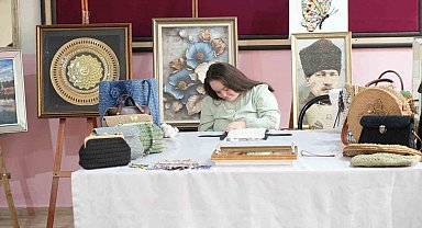 Muş'ta down sendromlu Rabia'nın sanatla yükselen başarısı