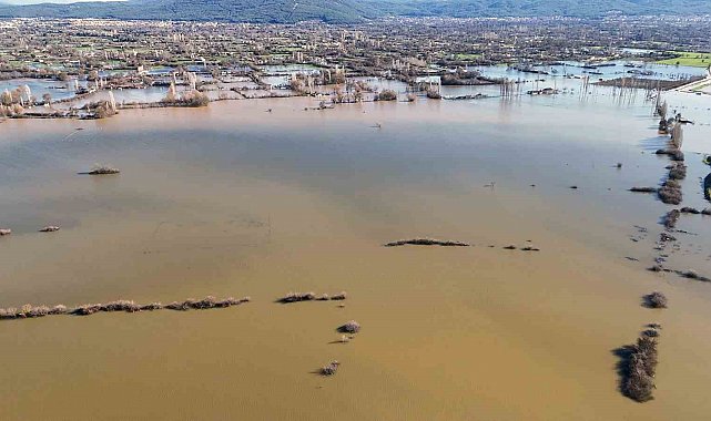 MUSKİ'den Karabağlar ovasında biriken su açıklaması: Her şey kontrolümüz altında