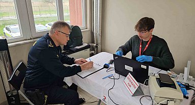 Nazilli'de Emniyet Teşkilatı'ndan Kızılay'a kan desteği