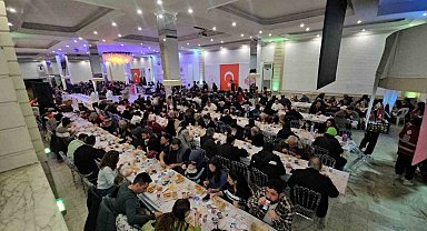 Nazilli'de vatandaşlar Vakıflar Müdürlüğü'nün iftarında buluşuyor