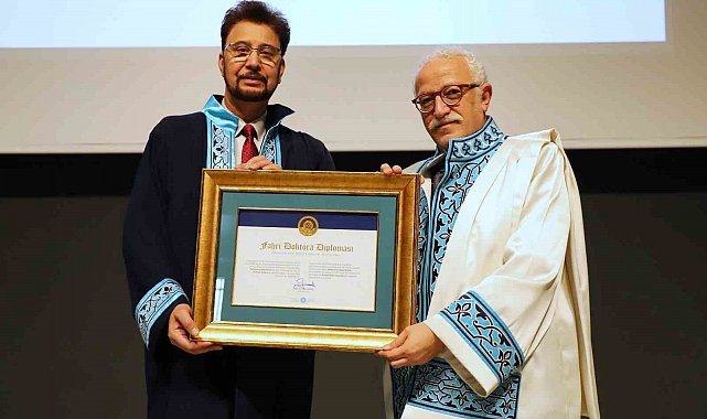NEÜ'de Afzal Khan'a Fahri Doktora Payesi tevcih edildi