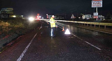 Nevşehir'de yolda oluşan çukurlar, 5 aracı yolda bıraktı