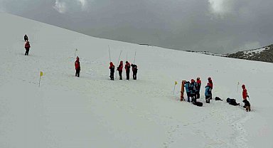 Niğde'de çığ tatbikatı gerçekleştirildi