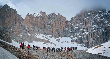 Niğde'de dağcılıkta yeni dönem: Demirkazık Dağcılık Kulübü kuruldu