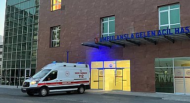 Niğde'de tır otomobille çarpıştı: 4 yaralı