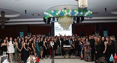 Nilüfer Halk Dansları Topluluğu'ndan 25'inci yıla özel kutlama