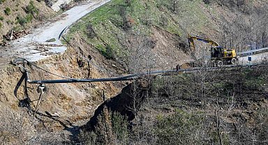 Ödemiş'te çöken yolda çalışmalar başladı