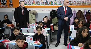 Okullarda ikinci dönem 'bayrak' temasıyla başladı