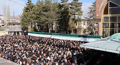 Oltu'da motosiklet kazası: 1 ölü, 1 yaralı