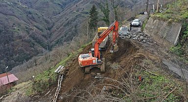 Ordu'da eriyen kar suları heyelanlara neden oldu