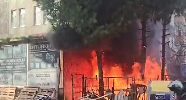 Ordu'da iş yeri deposunda yangın