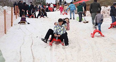 Ordu'nun menderesleri ile ünlü bin 500 rakımlı yaylasında kar festivali