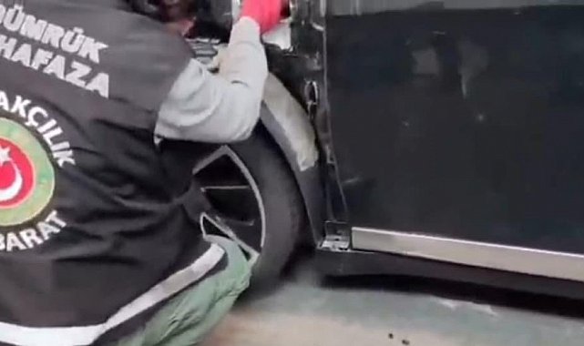 Otomobilin ön tamponunda 11 kilogram eroin ele geçirildi