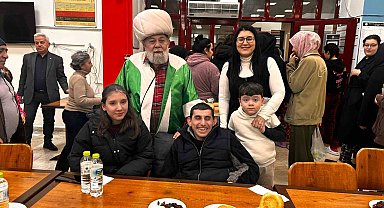 Özel çocuklar ve üniversiteliler iftar sofrasında buluştu