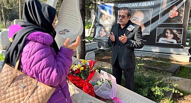 Özgecan Aslan ölümünün 11'inci yılında mezarı başında dualarla anıldı