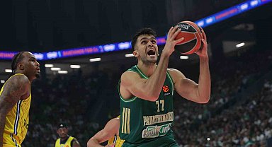 Panathinaikos, milli basketbolcu Ömer Faruk Yurtseven ile yollarını ayırdı
