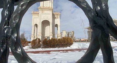 Patnos'ta muhteşem kar yağışı manzarası