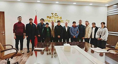 Patnos'tan ilk yüze 8 öğrenci