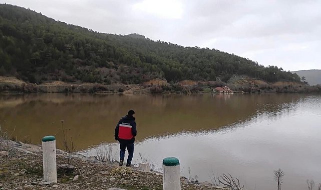 Pazarlar'da sulama göletlerinde su ürünleri denetimi