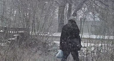 Pınarhisar'da gece fırtınası ilçeyi beyaza bürüdü