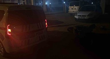 Polisten kaçan motosikletli kuryeden uyuşturucu çıktı