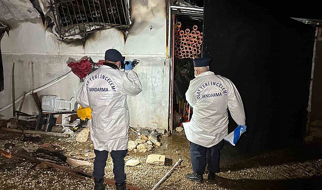 Prefabrik evde çıkan yangında karı-koca hayatını kaybetti