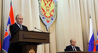 Putin: "Birileri TürkAkım ve Mavi Akım doğalgaz boru hatlarını patlatmaya çalışıyor"