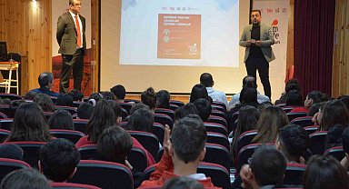 "Asrın felaketi"nin yıl dönümünde öğrencilere deprem eğitimi