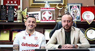 Rey Manaj yeniden Sivasspor'da
