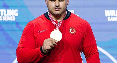 Rıza Kayaalp'ten Zagreb'de altın madalya