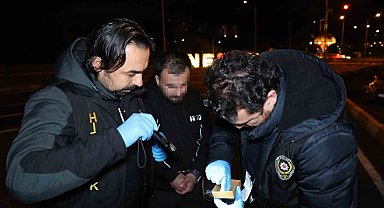 Sahte altın ile 15 kişiyi dolandırmışlar: 2 gözaltı