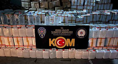 Sahte içkinin piyasaya sürüldüğü depoya baskın: 21 bin litre sahte içki ele geçirildi
