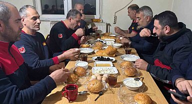 Sahur sofrasında ihbar geldi, itfaiye göreve koştu