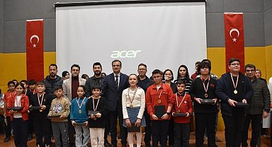 Salihli'de akıl ve zeka oyunları heyecanı: 157 öğrenci ilçe finalinde yarıştı