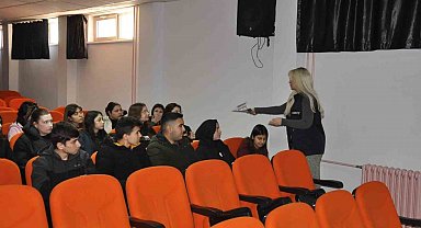 Salihli'de öğrencilere siber suç ve IBAN dolandırıcılığı uyarısı