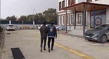 Samandağ'da hapis cezasıyla aranan 2 kişi yakalandı