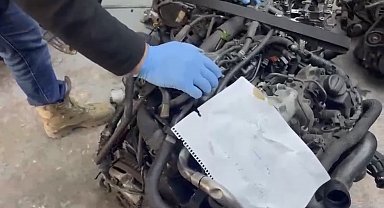Samsun'da 13 gümrük kaçağı otomobil motoru ele geçirildi