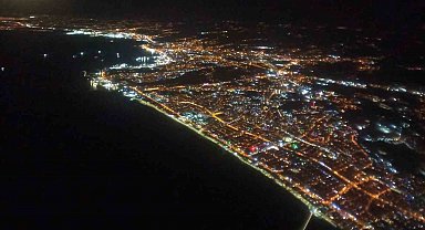 Samsun'dan objektife yansıyanlar: Gökyüzü büyüledi, şehir ışıkları geceyi aydınlattı