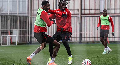 Samsunspor, Antalya'ya 3 puan parolasıyla gidiyor